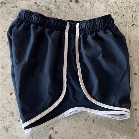 NIKE TEMPO DRY RUNNING SHORT - Picture 4 of 4